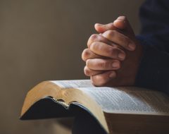 O caminho para a oração eficaz - Logos Vos